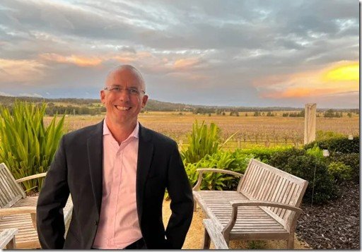 Adrian Reid – Enlightened Stock Trading With 12 Trading Systems Download
